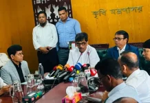 ‘কৃষকেরও পেট আছে, সংসার আছে’: কৃষিমন্ত্রী