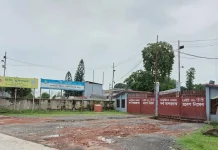 অনির্দিষ্টকালের জন্য বন্ধ হিলি স্থলবন্দরের আমদানি-রপ্তানি