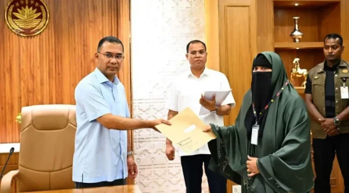 সবার সম্মিলিত প্রচেষ্টায় সুন্দর বাংলাদেশ গড়তে চাই : প্রধানমন্ত্রী
