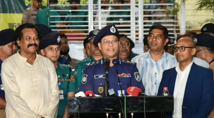 সারাদেশে শান্তিপূর্ণভাবে দুর্গাপূজা উদযাপিত হচ্ছে : আইজিপি